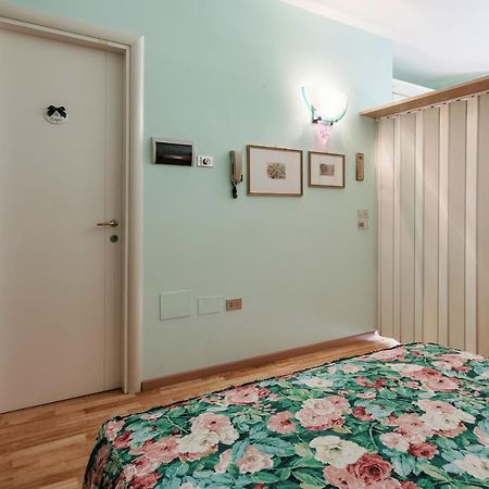 Azzurra Suite - Monolocale Con Piscina E Wifi سيرمِيوني المظهر الخارجي الصورة