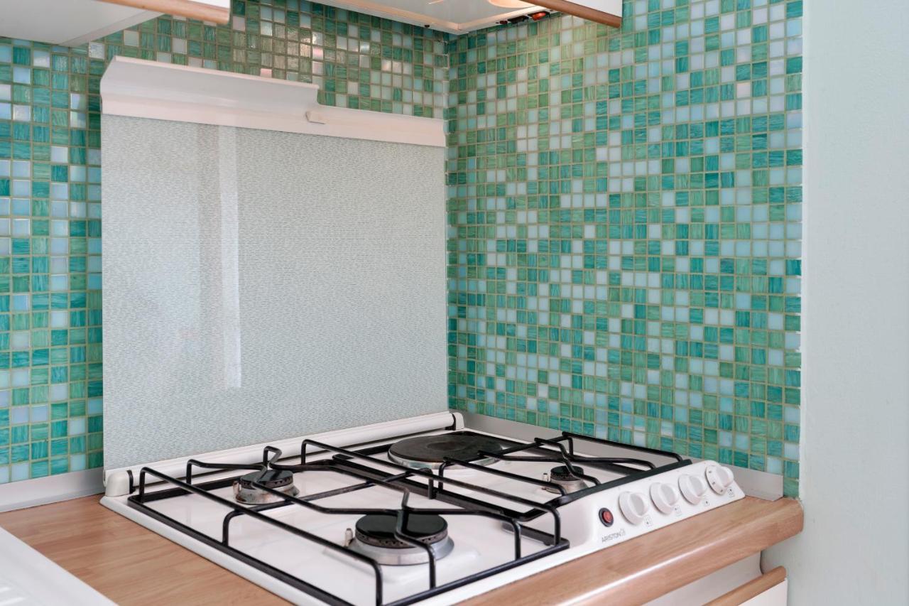 Azzurra Suite - Monolocale Con Piscina E Wifi سيرمِيوني المظهر الخارجي الصورة