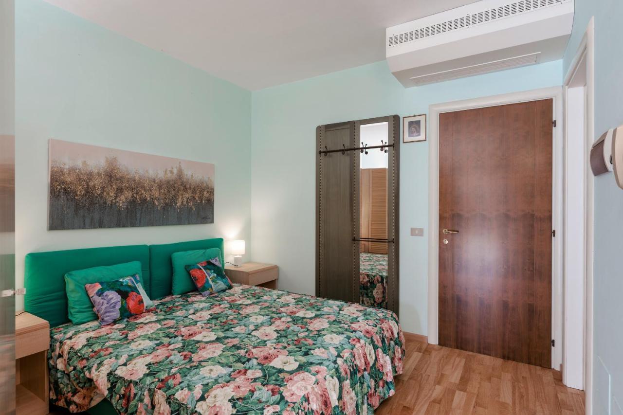 Azzurra Suite - Monolocale Con Piscina E Wifi سيرمِيوني المظهر الخارجي الصورة