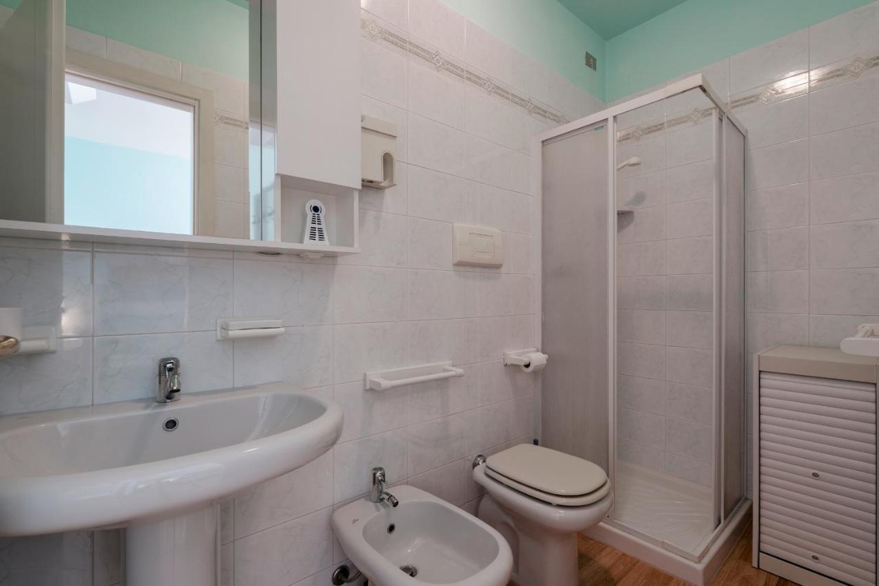 Azzurra Suite - Monolocale Con Piscina E Wifi سيرمِيوني المظهر الخارجي الصورة
