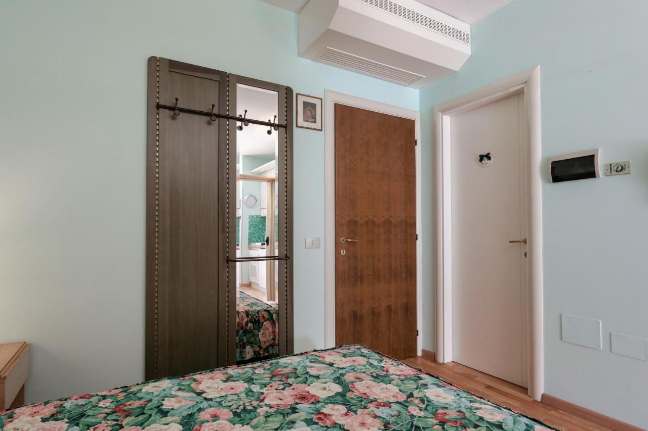 Azzurra Suite - Monolocale Con Piscina E Wifi سيرمِيوني المظهر الخارجي الصورة