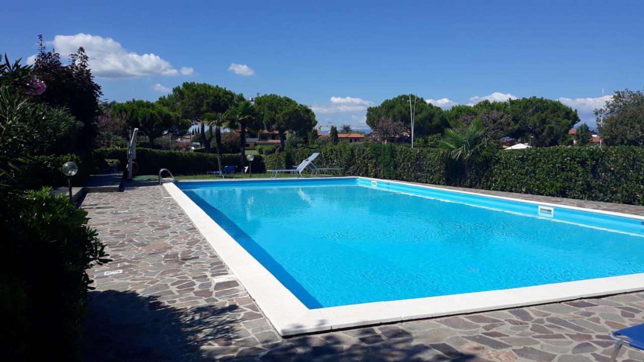 Azzurra Suite - Monolocale Con Piscina E Wifi سيرمِيوني المظهر الخارجي الصورة